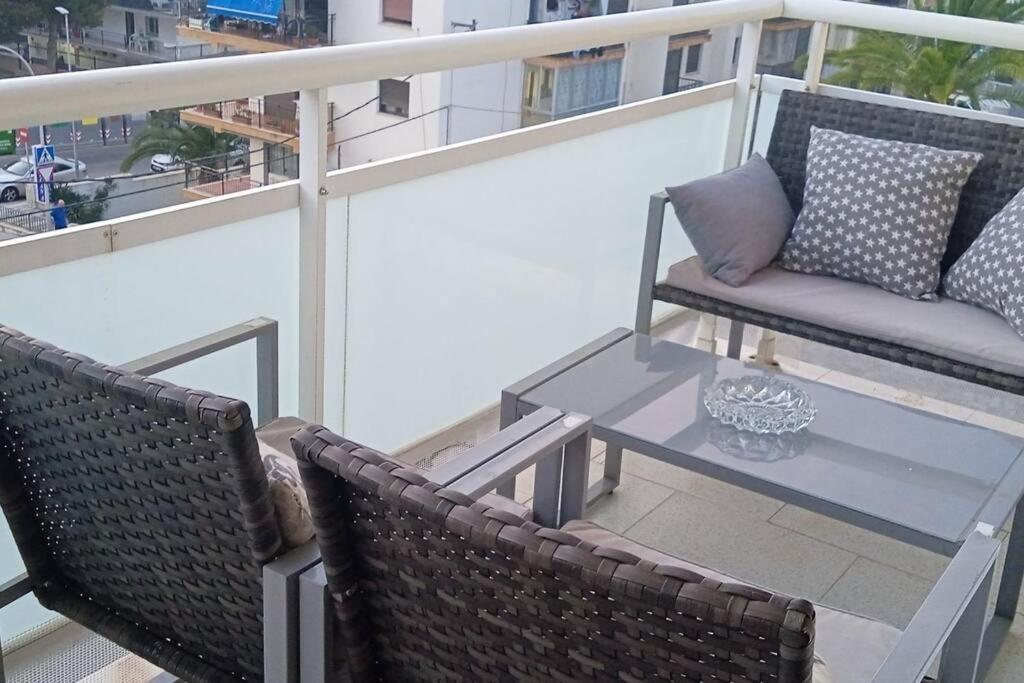 Appartement Tout Confort Салоу Экстерьер фото
