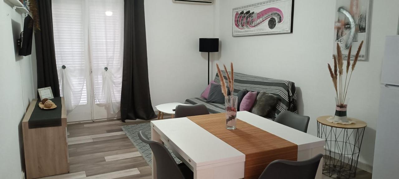 Appartement Tout Confort Салоу Экстерьер фото
