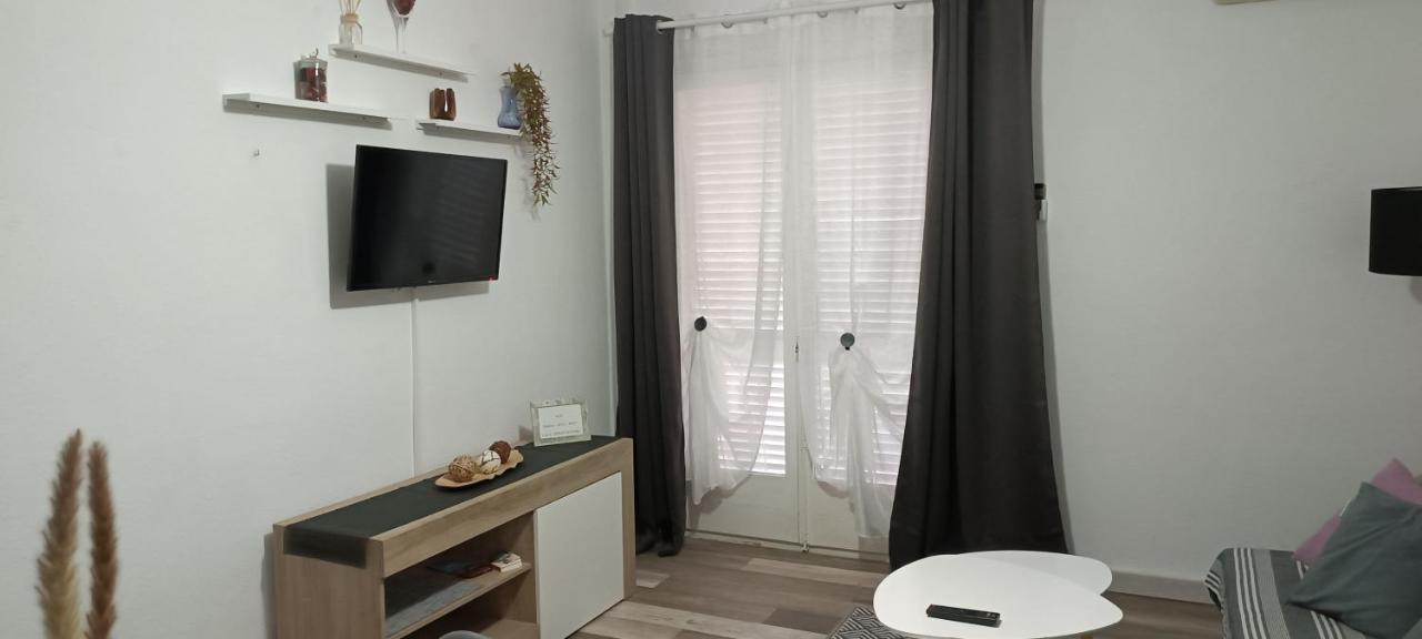 Appartement Tout Confort Салоу Экстерьер фото